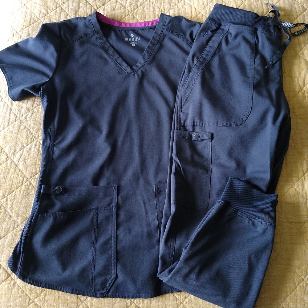 Med Couture Scrub Set - Jogger Pants